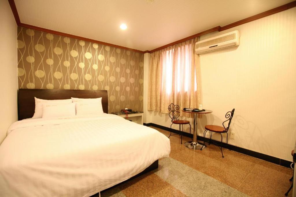 New World Hotel Yongsan 首爾 外观 照片